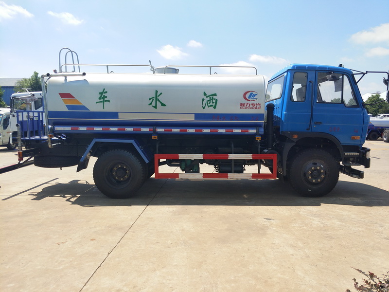 东风145/153洒水车