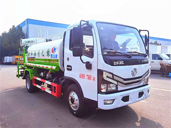 东风多利卡5吨雾炮车