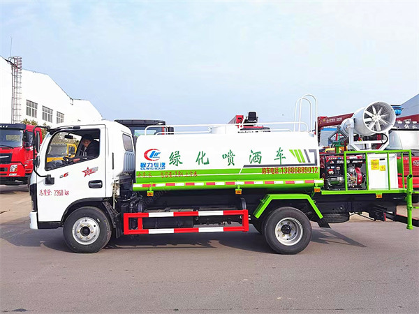 东风多利卡5吨雾炮车