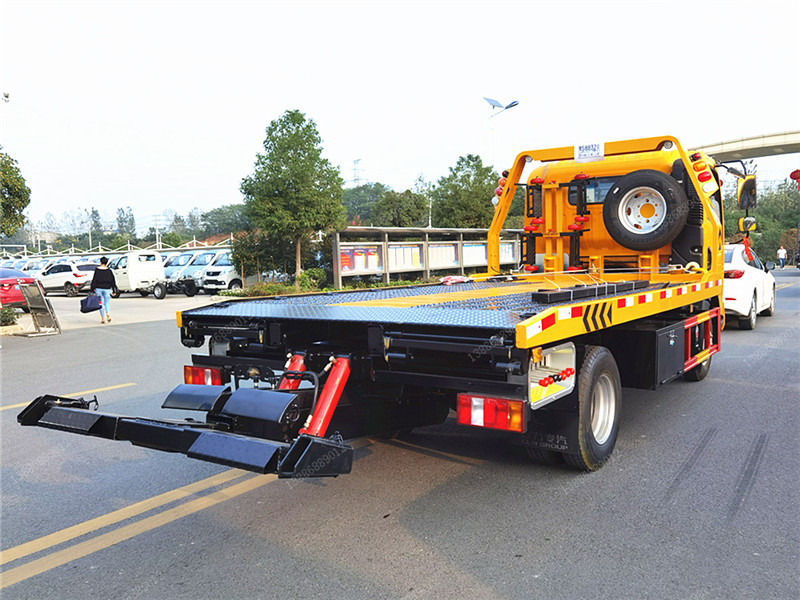 重汽豪沃蓝牌一拖二清障车