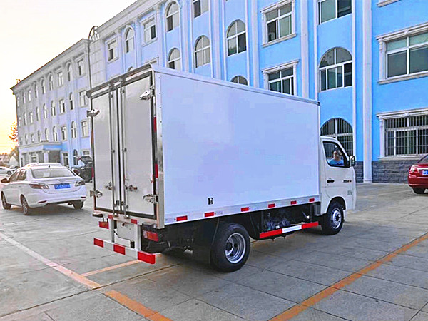 福田祥菱M1冷藏车
