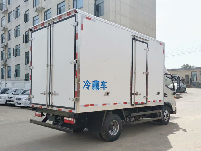 江淮骏铃V6国六蓝牌冷藏车