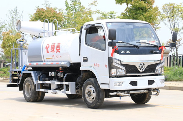 东风福瑞卡抑尘雾炮车