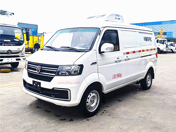 金杯新海狮面包冷藏车