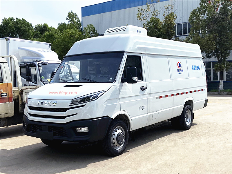 依维柯面包冷藏车