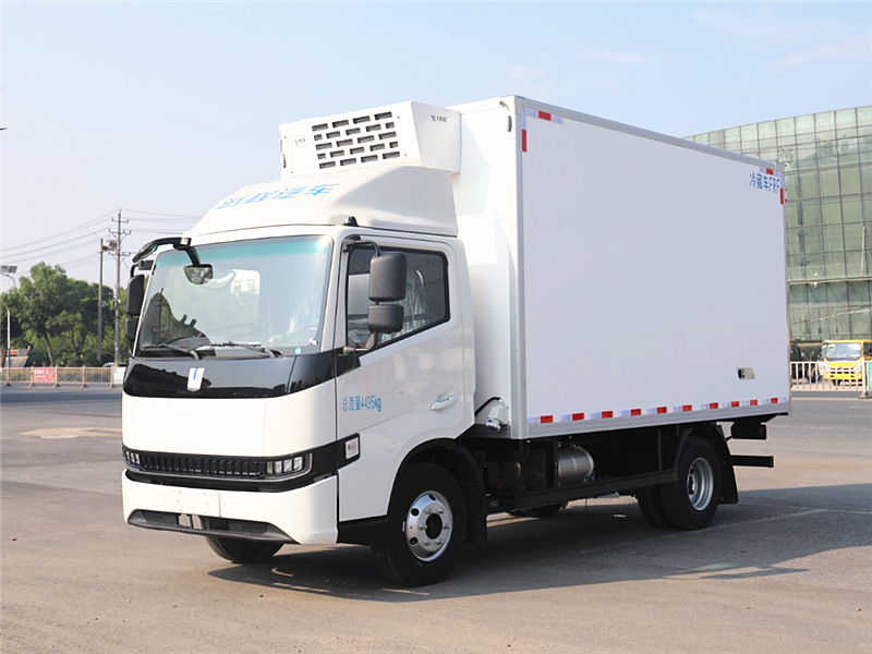 吉利远程星智H8E纯电冷藏车