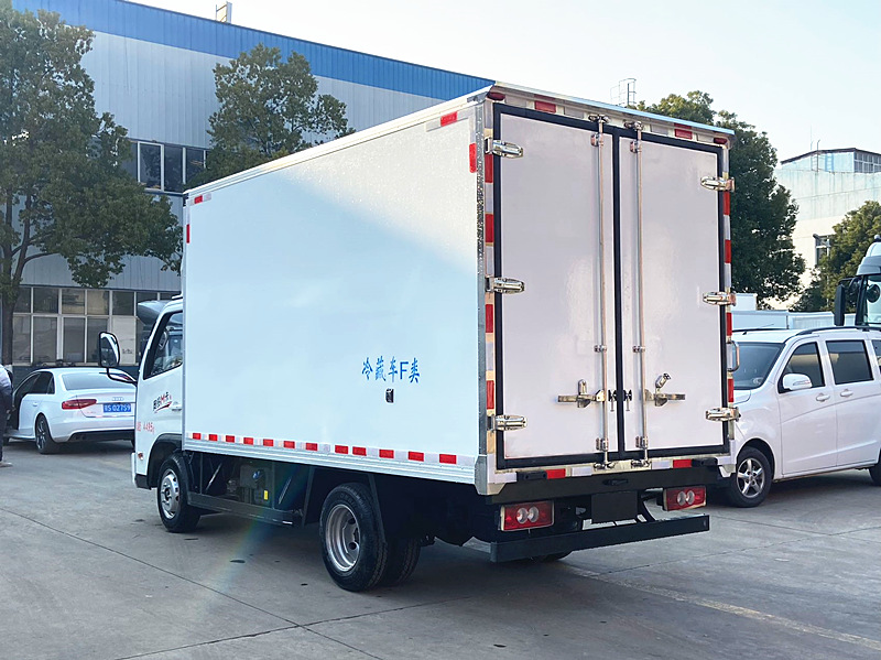 福田欧马可M卡冷藏车