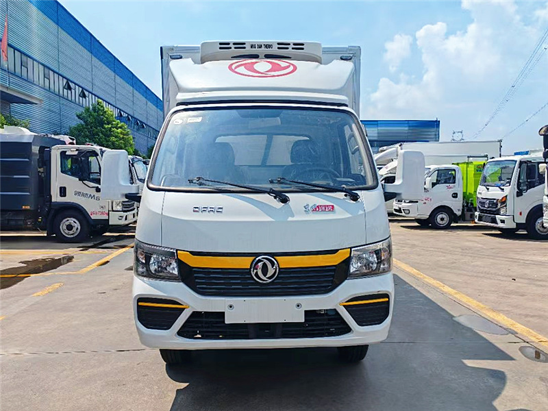 东风途逸国六冷藏车