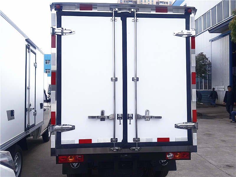 跃进小福星蓝牌国六冷藏车