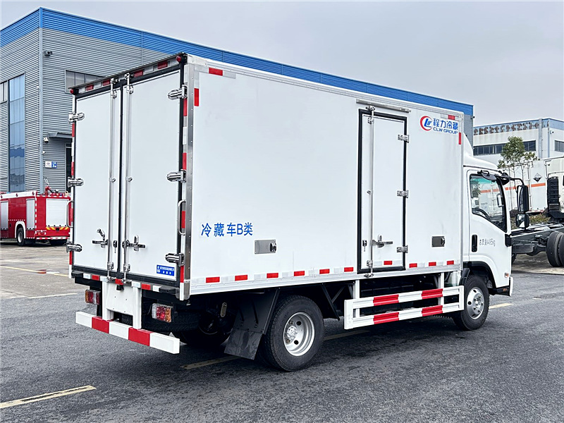 五十铃KV100国六4.2米冷藏车
