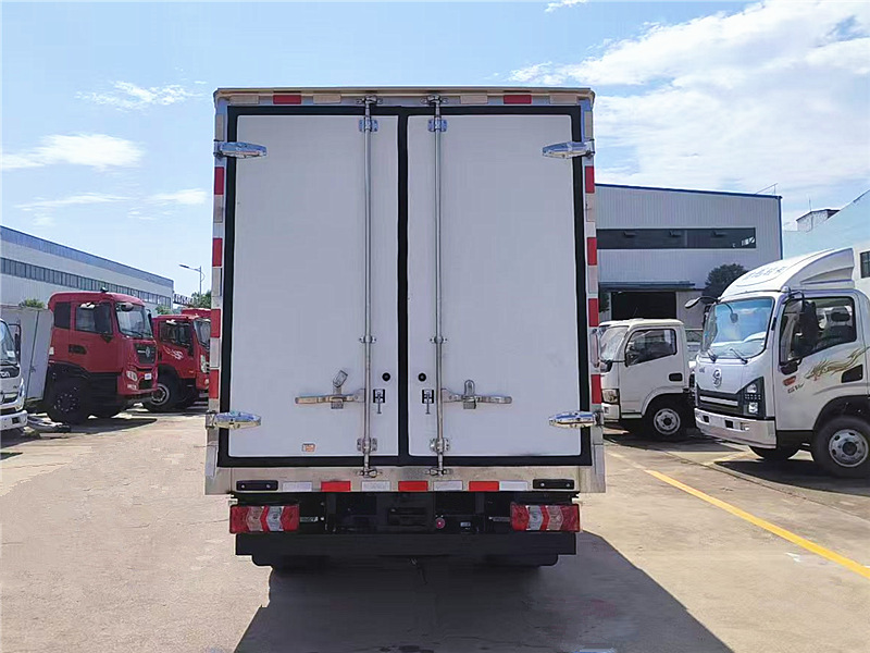 江淮恺达EX6纯电冷藏车