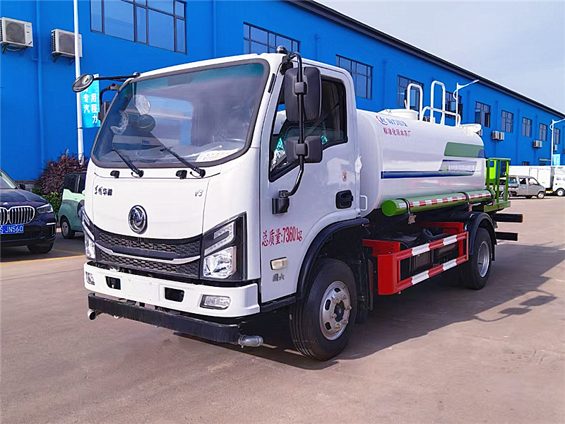 东风华神V3洒水车