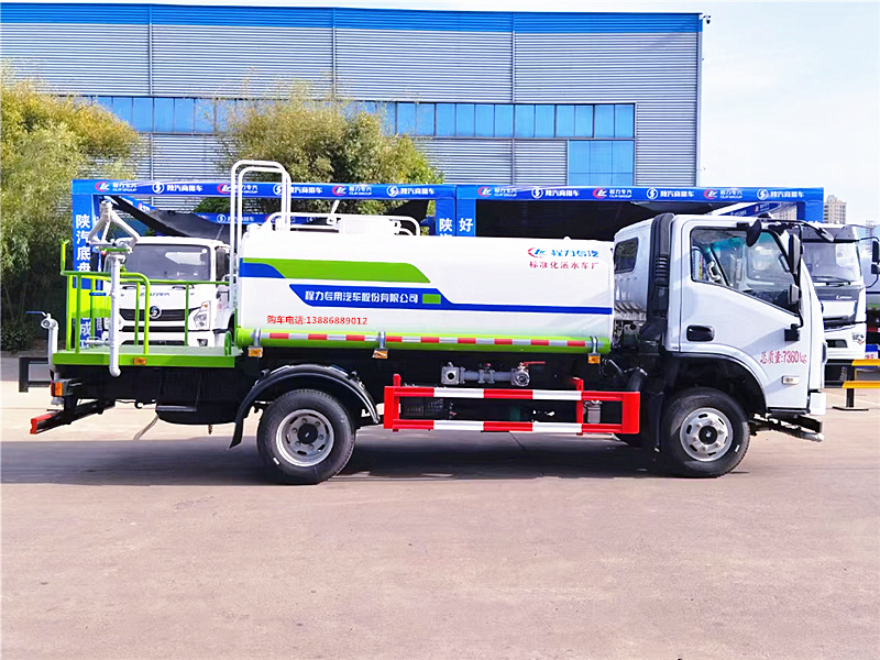 东风华神V3洒水车