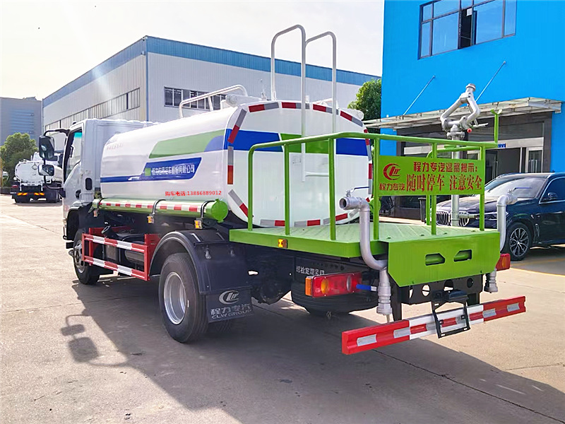 东风华神V3洒水车