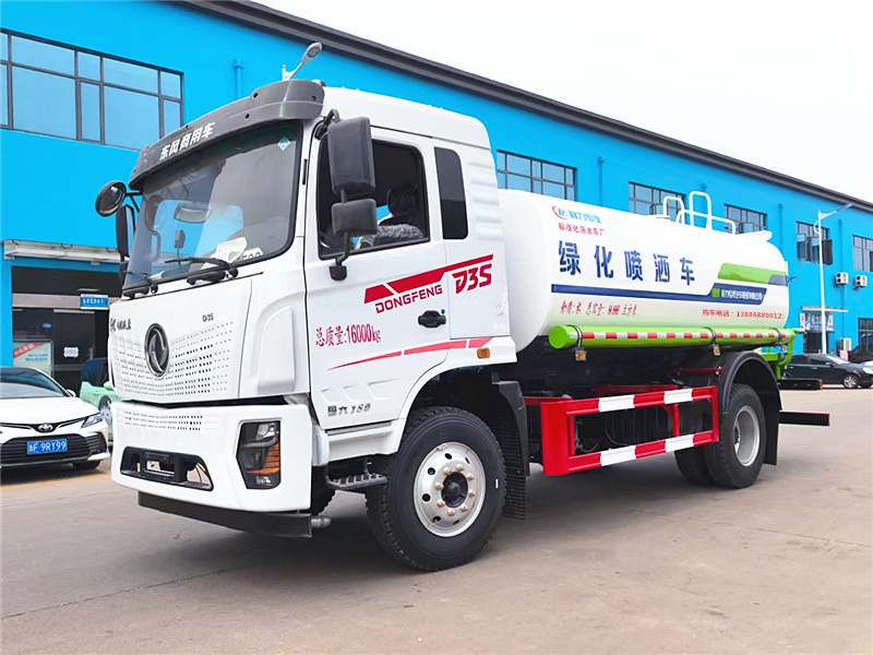 东风专用底盘D3洒水车