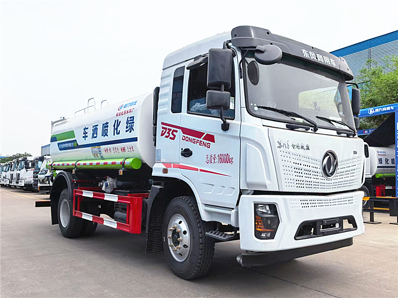 东风专用底盘D3S洒水车