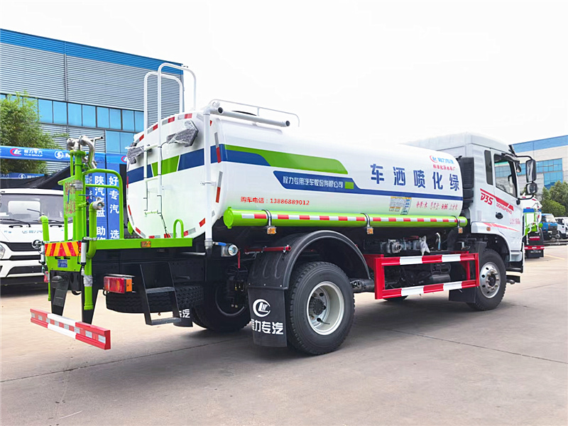 东风新款专底D3洒水车
