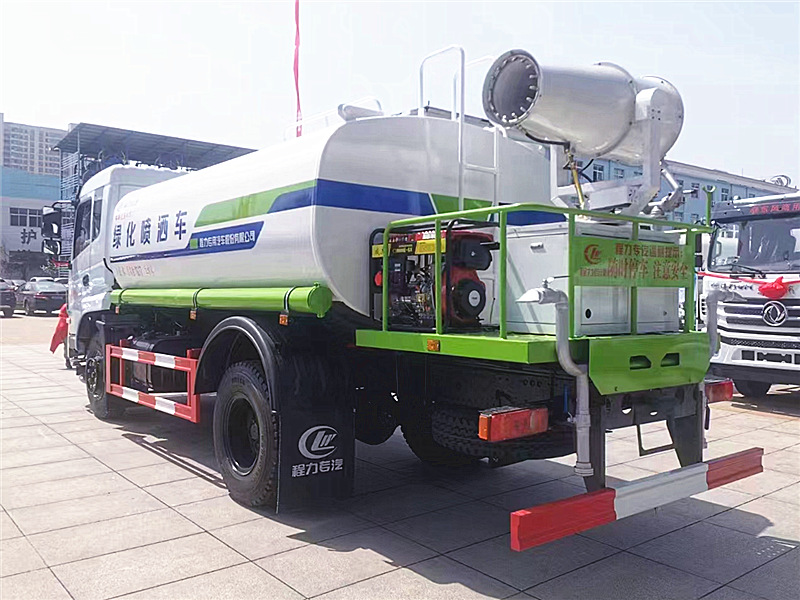 国六东风华神F5雾炮洒水车