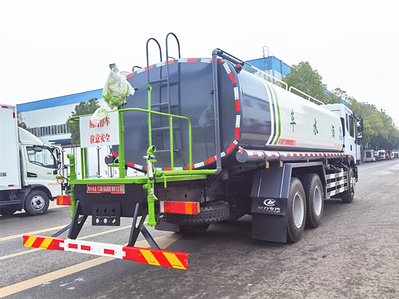 东风T5后双桥洒水车