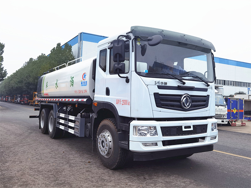 国六东风T5后双桥洒水车