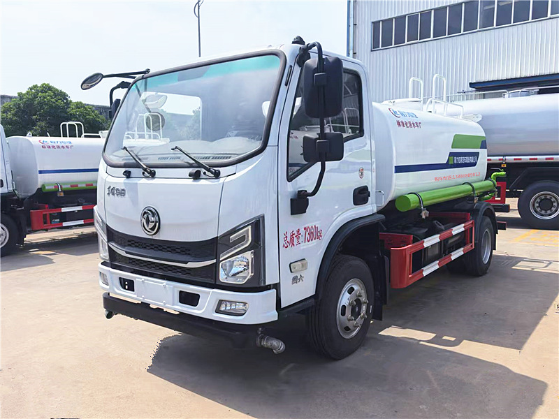 东风华神V3洒水雾炮车