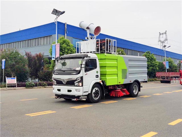 东风福瑞卡F7扫路车