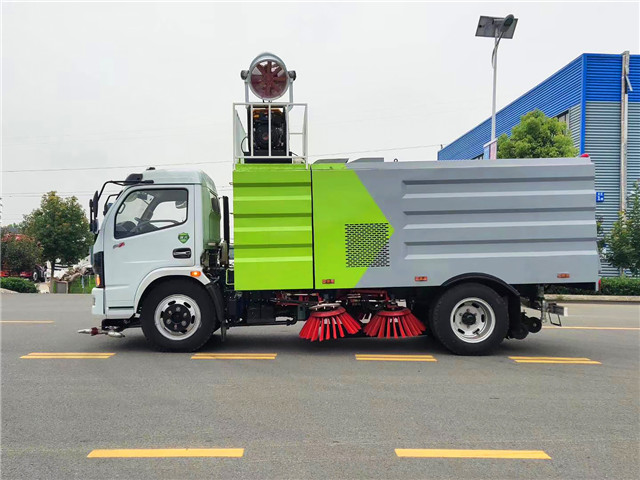 东风福瑞卡F7扫路车