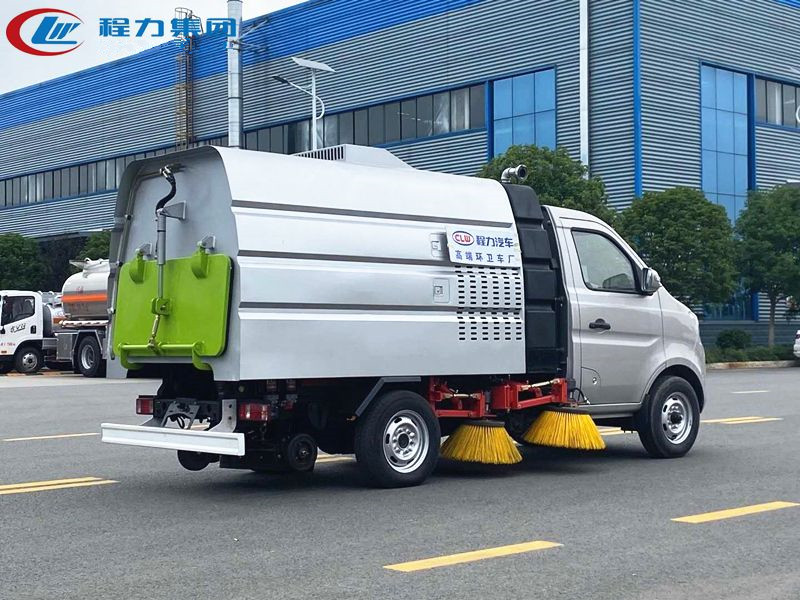 长安扫路车