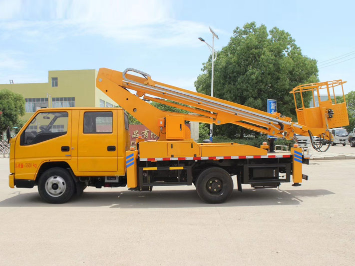 江铃双排17.5米直臂国六高空作业车
