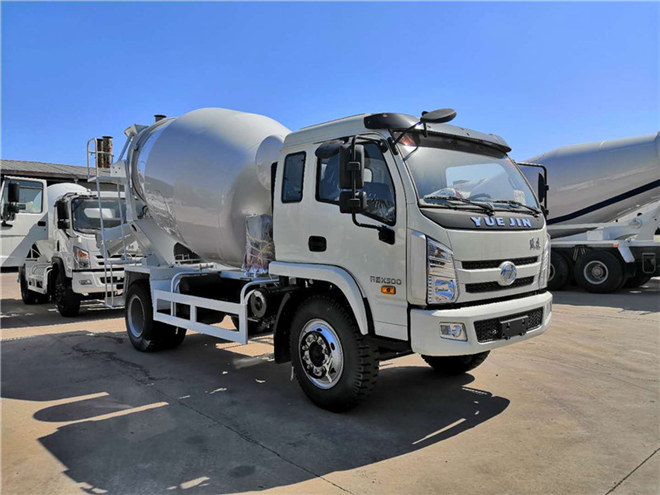 跃进3-5方搅拌车