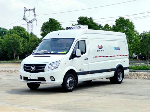 福田图雅诺面包冷藏车